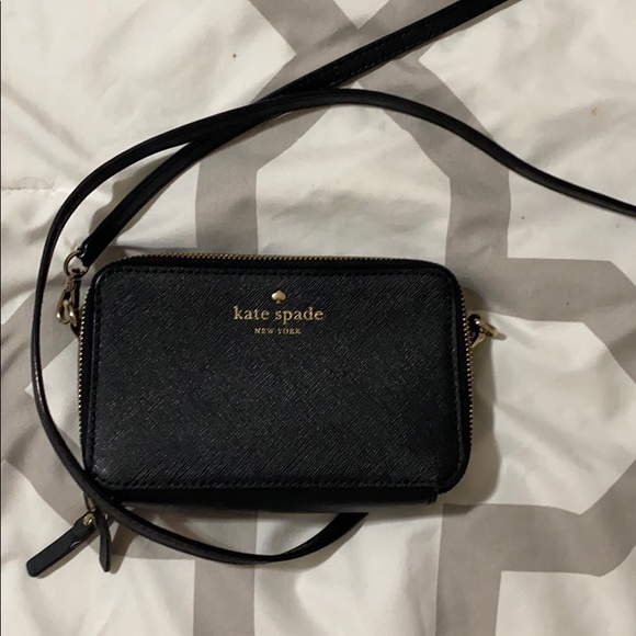 kate spade Handbags - Kate Spade crossbody